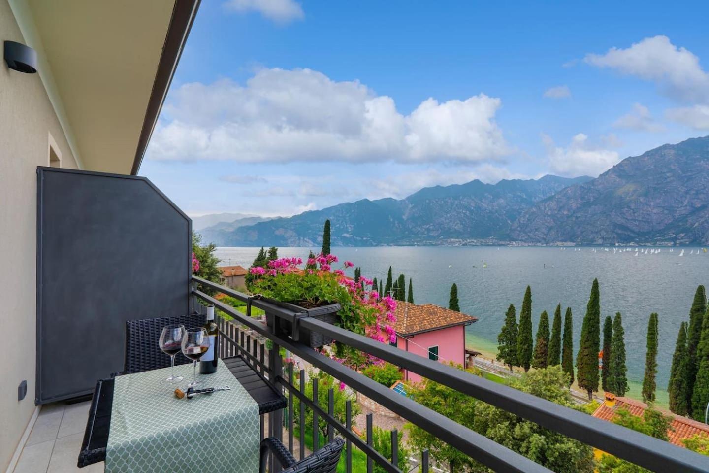Finestra Sul Lago Malcesine Apt Riva ภายนอก รูปภาพ
